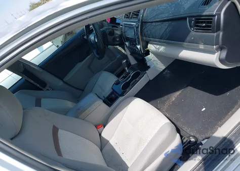 2014 Toyota Camry Le z USA, uszkodzony, nr VIN 4T4BF1FKXER347276